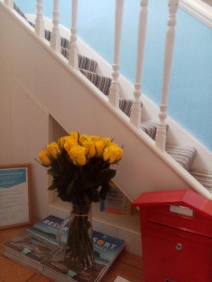 Lea Hurst B & B Bournemouth Dış mekan fotoğraf