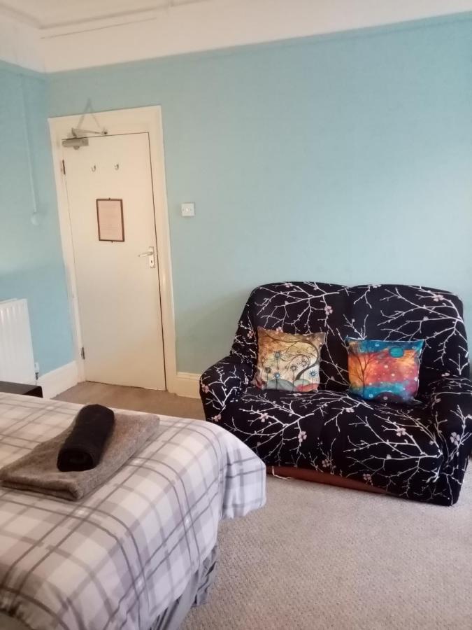 Lea Hurst B & B Bournemouth Dış mekan fotoğraf